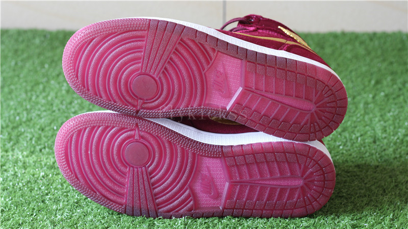 maroon velvet jordans